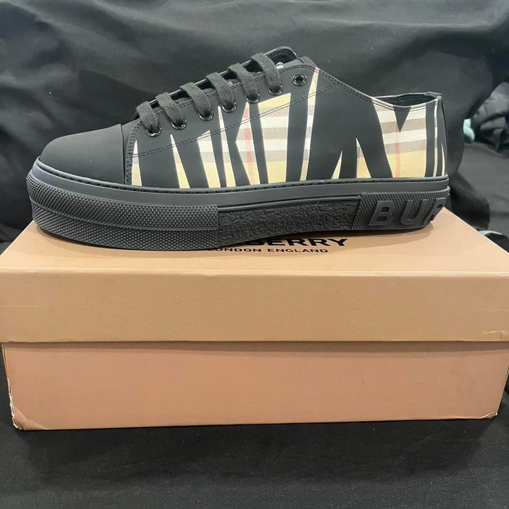 Black Burberry Shoes